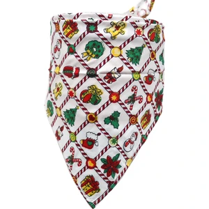 Kedi Köpek Yılbaşı Temalı Bandana Small 28 x 28 x 40 cm Beyaz