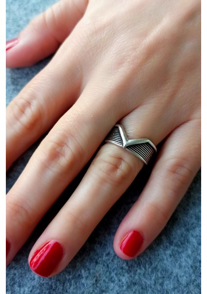 Antik Gümüş Kaplama V Şekilli El Yapımı Ayarlanabilir Unisex Yüzük