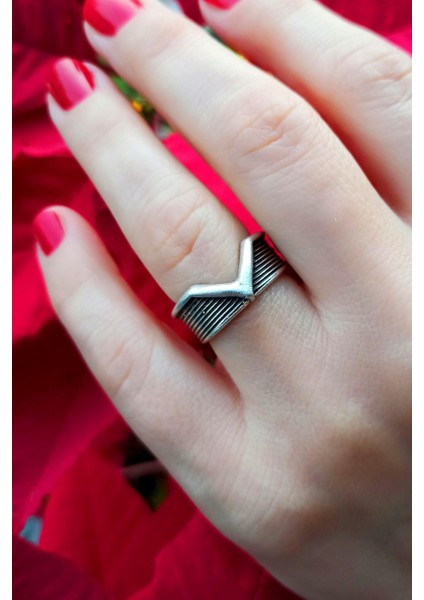 Antik Gümüş Kaplama V Şekilli El Yapımı Ayarlanabilir Unisex Yüzük modelleri