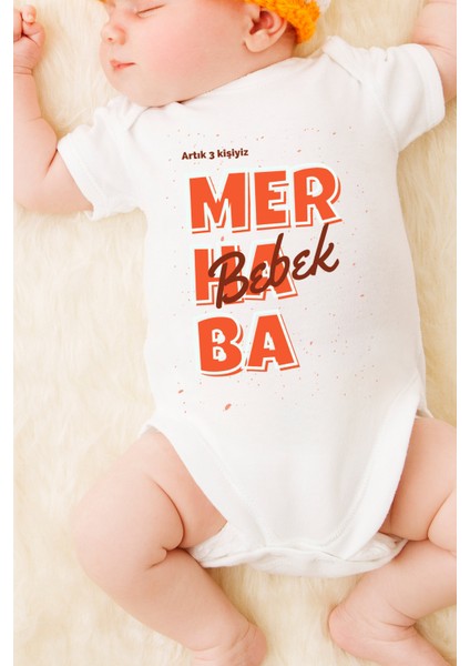 Unisex Bebek Artık 3 Kişiyiz Merhaba Bebek Baskılı Body Zıbın fiyatları