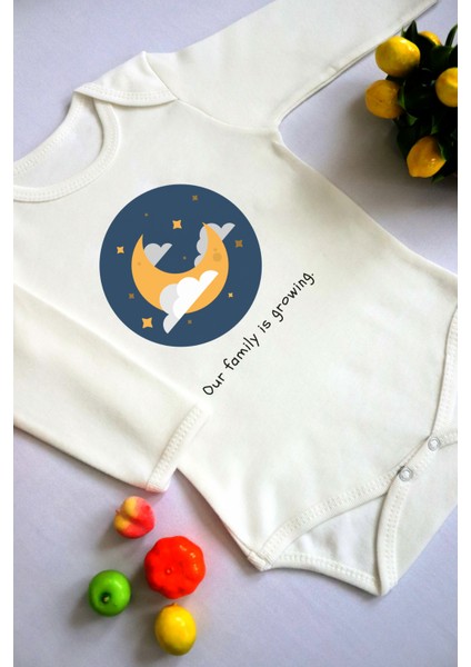 Unisex Bebek Ailemiz Büyüyor Baskılı Body Zıbın