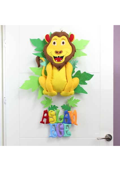 Aslan Ege Isimli Aslanlı Bebek Odası Kapı Süsü