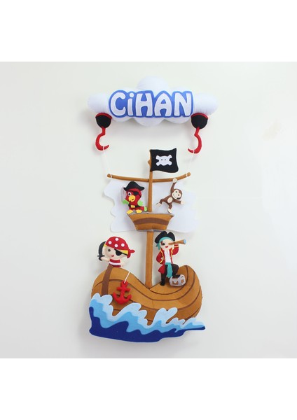 Cihan Isimli Korsan Temalı Bebek Kapı Süsü