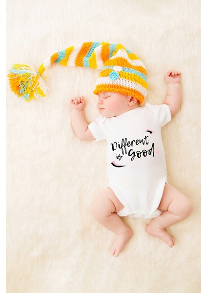 Unisex Bebek Different Is Good Baskılı Body Zıbın