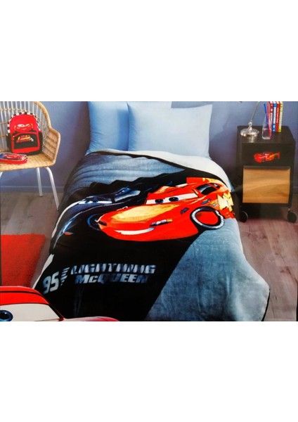 Peluş Lisanslı Cars Baskılı Tek Kişilik Battaniye 7677