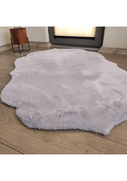 Açık Gri Marjinal Peluş Halı Dekoratif Oda Halısı Kaymaz Taban Pofuduk