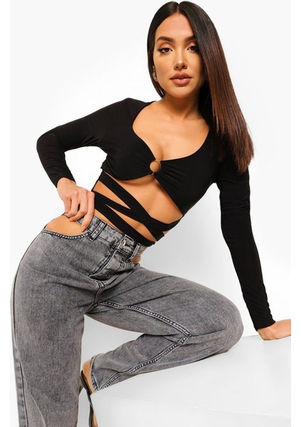Göğsü Halka Detaylı Beli Bantlı Siyah Bluz indirimleri