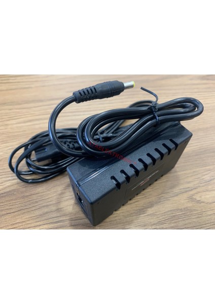 Ata Elektronik 12 Volt 3 Amper 12V 3AH Modem Kamera LED Televizyon Adaptörü Trafosu 36W