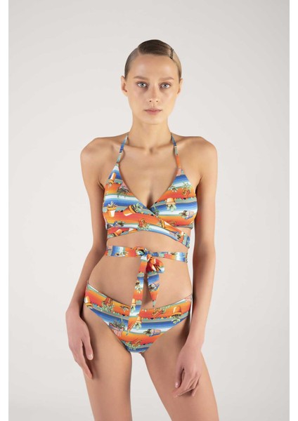 Önden Çapraz Bağlamalı Bikini Takımı