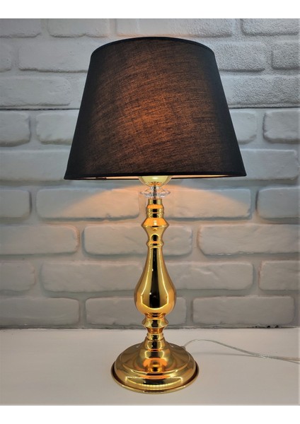 Gold Kaplama Klasik Metal Yüksek Ayaklı 30'luk Siyah Şapkalı Abajur Masa Lambası