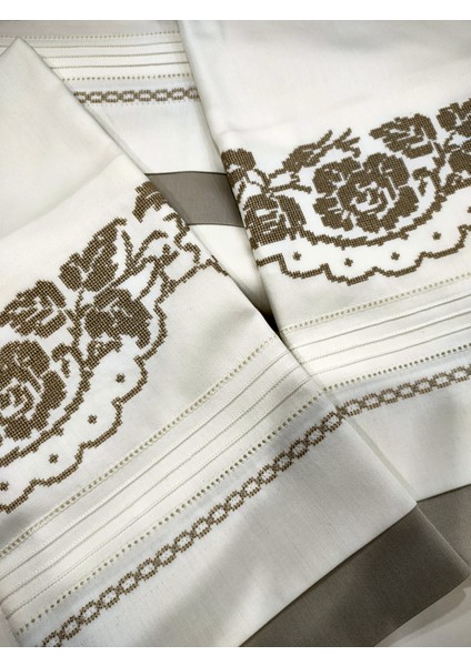 Kanaviçe Modeli Işlemeli Pike ve Nevresim Set 7 Parça