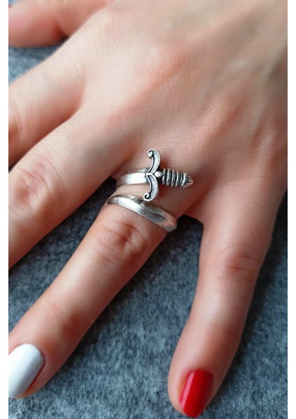 Antik Gümüş Kaplama Savaş Kılıcı Şekilli El Yapımı Ayarlanabilir Yüzük modelleri