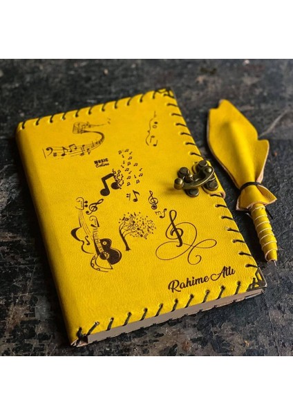 Müzik Öğretmenine Hediye Isme Özel Deri Defter