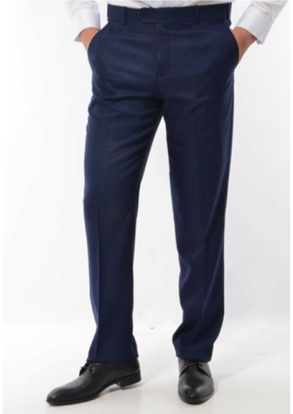 Erkek Klasik Rahat Kesim Kumaş Pantolon