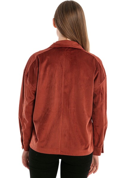 Göğüsten Çift Cepli Robalı Fitilli Kadife Kısa Kiremit Kadın Gömlek modelleri