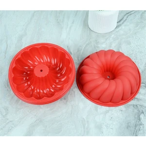 4'lü Kırmızı Silikon Kek Kalıbı 1616