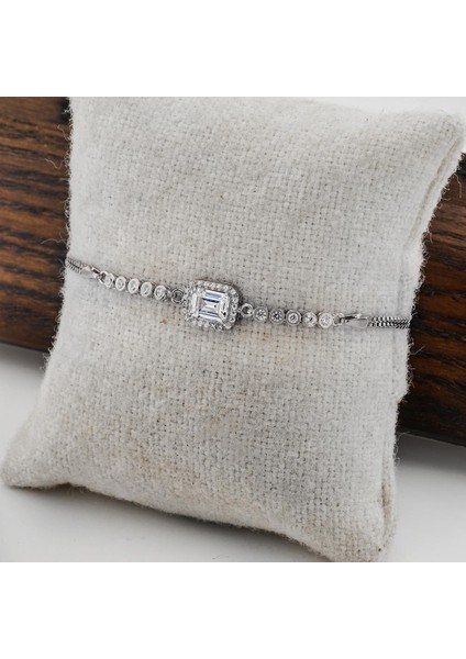 925 Ayar Gümüş Baget Taşlı Kadın Bileklik