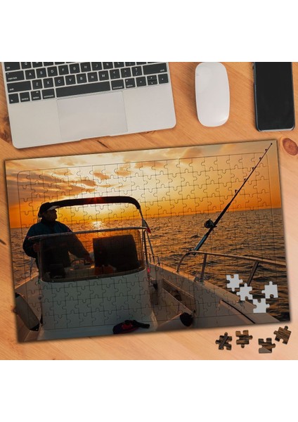 Teknede Gün Batımı Keyfi 240 Parça Puzzle YAPBOZ-024662