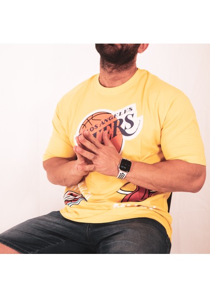 Sarı Los Angeles Lakers Basketbol Logolu Oversize T-Shirt modelleri