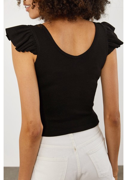 Siyah Kolları Volanlı Kaşkorse Bluz 2KXK2-45694-02 fırsatları