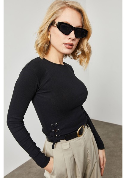 Siyah Yanı Kuşgözü Detaylı Kaşkorse Bluz 2KXK2-45739-02 indirimleri