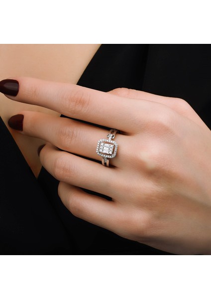 0,49 Karat Baget Yüzük fiyatları