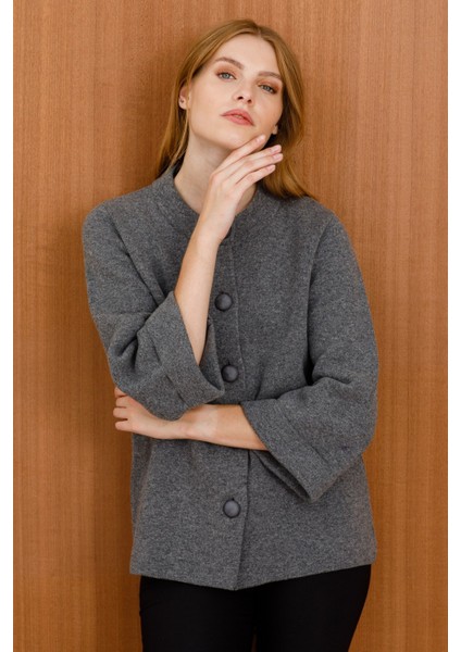 Kadın Dik Yaka Kaban Füme modelleri