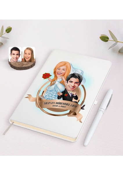 Kişiye Özel Yılın En Mükemmel Çifti Karikatürlü Beyaz Defter ve Kalem Hediye Seti-67
