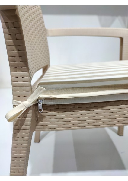 Sandalye Minderi 4 Adet Biyeli 40 x 45 cm.
