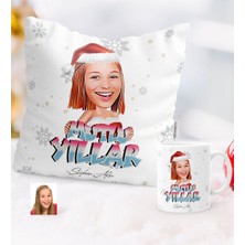 Kişiye Özel Yılbaşı Temalı Bayan Karikatürlü Yastık Kupa Seti - 5