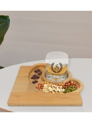 Kişiye Özel Çelenk Baş Harfli Isimli Viski Bardağı ve Doğal Masif Ahşap Yarım Ay Sunum Tabağı Çerezlik Hediye Seti-5