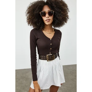 Kahverengi Düğme Detaylı Kaşkorse Bluz 2KXK2-45832-18