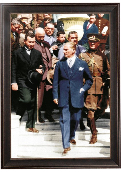 Çerçeveli Atatürk Portresi (Ceviz)