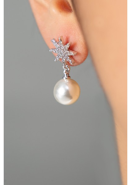 Kadın Yıldız Detaylı Inci Model Küpe