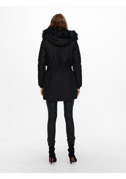 Iris Fur Winter Parka cc Otw Kadın Siyah1 Mont 15213755-02 fırsatları