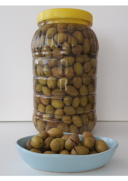 Gemlik Tipi Yeşil Kırma Zeytin 2 kg