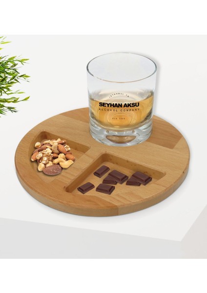 Kişiye Özel Alcohol Company Tasarımlı Viski Bardağı ve Doğal Masif Ahşap Yuvarlak Sunum Tabağı Çerezlik Hediye Seti
