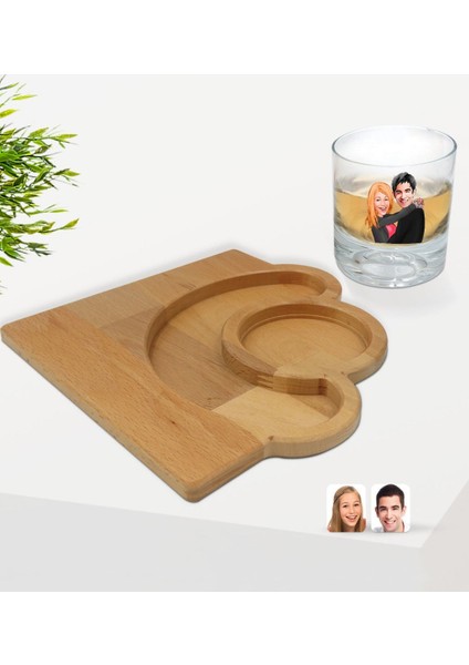 Kişiye Özel Sevgililer Karikatürlü Viski Bardağı ve Doğal Masif Ahşap Yarım Ay Sunum Tabağı Çerezlik Hediye Seti-88 fiyatları