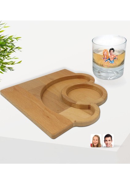 Kişiye Özel Sevgililer Karikatürlü Viski Bardağı ve Doğal Masif Ahşap Yarım Ay Sunum Tabağı Çerezlik Hediye Seti-8 fiyatları