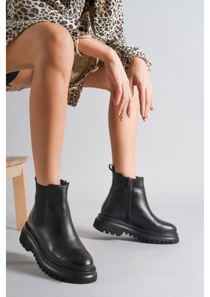 Hakiki Deri Siyah Kadın Tırtıklı Taban Deri Bot Trc-216575 fiyatları