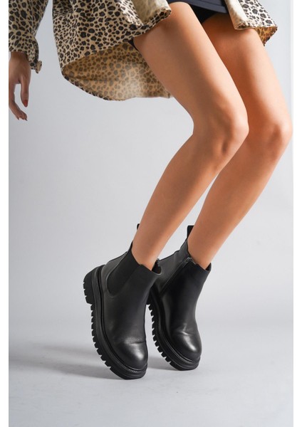 Hakiki Deri Siyah Kadın Tırtıklı Taban Deri Bot Trc-216575 modelleri
