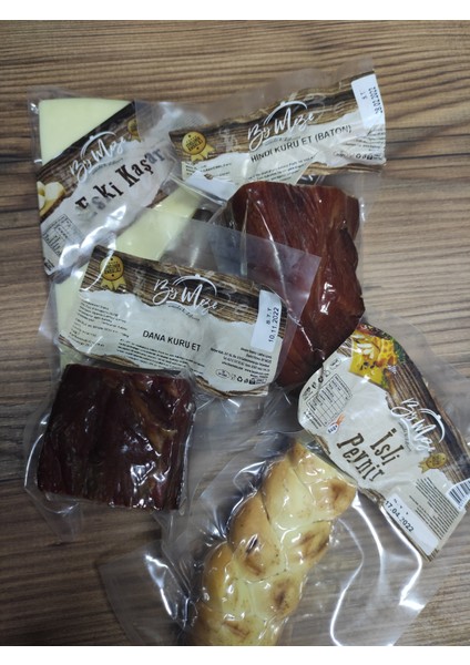 Yılbaşı Paketi Kuru Et, Eski Kaşar, Isli Peynir, Hindi Kuru Et Efsane 4 Lü