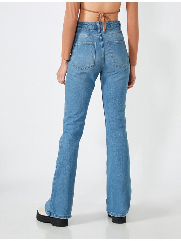 yoke flare jean wrangler