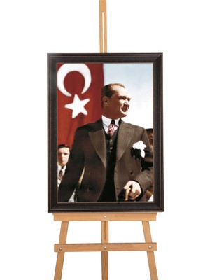 Tekin Özalit Ceviz Rengi Çerçeveli Türk Bayrağı Fonlu Atatürk Portresi