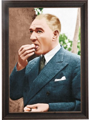 Tekin Özalit Ceviz Rengi Çerçeveli Atatürk Portresi