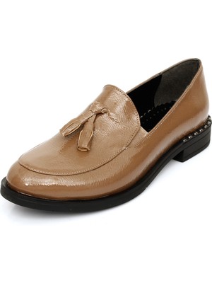 Gönderi(R) Yuvarlak Burun Kısa Topuklu Püsküllü Kadın Günlük Ayakkabı 37103