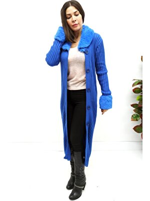 Keyifli Moda Kadın Saks Mavi Yakası ve Kolları Kürklü Uzun Triko Hırka