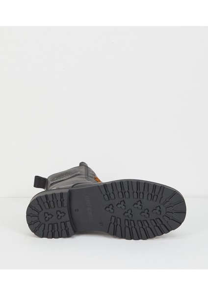 Rebel Black Deri