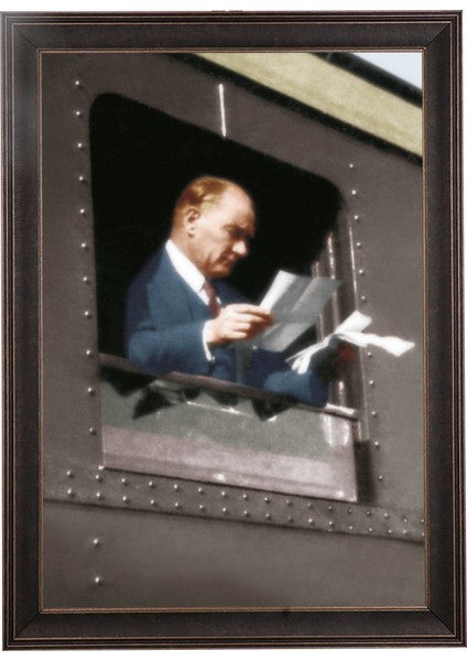 Tekin Özalit Ceviz Rengi Çerçeveli Atatürk Portresi fiyatları