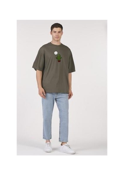 Oversize T-Shirt Hug Kaktüs Baskılı Haki Erkek-Kadın modelleri